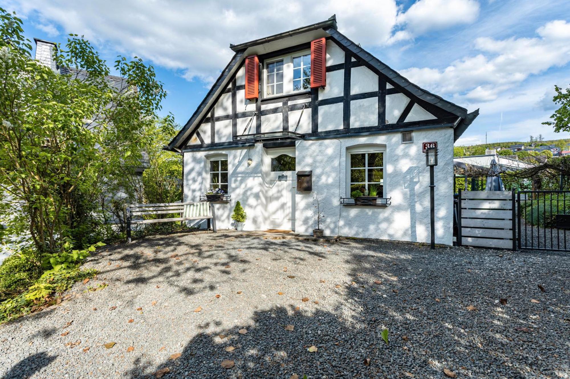 Fachwerk-Ferienhaus 1764 Eslohe Eksteriør billede
